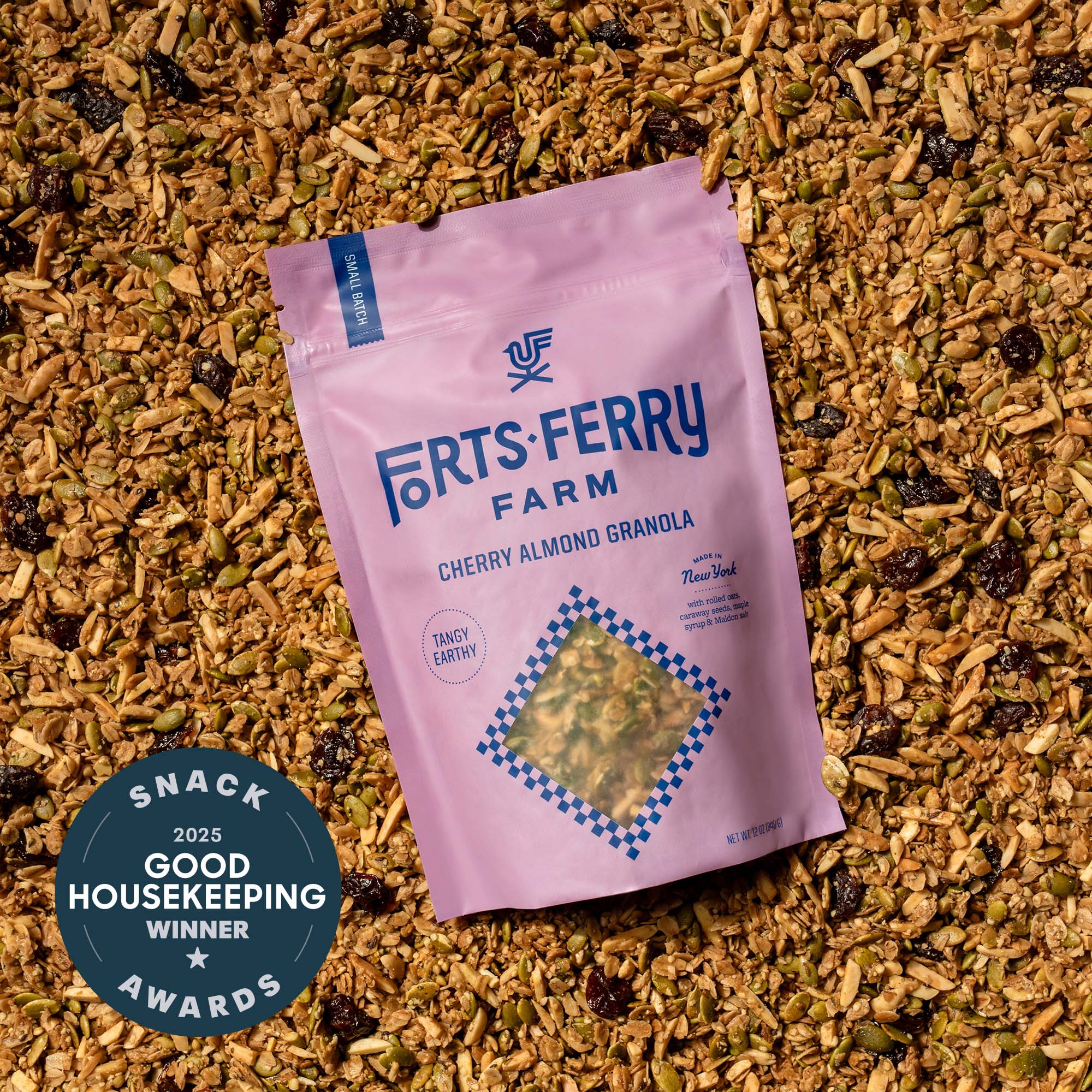 FortsFerryFarmCherryAlmondGranola_GoodHousekeepingSnackAwardWinner_CloseupShot
